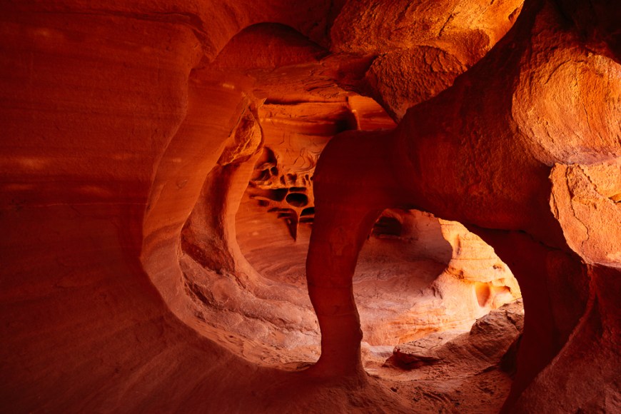 Windstone Arch, Valley of Fire State Park, Nevada, USA