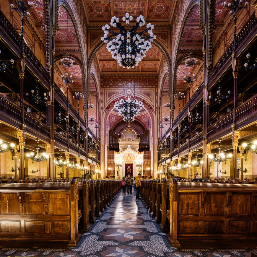 Interior of The Dohány Street Synagogue, Erzsébetváros, Budapest, Hungary