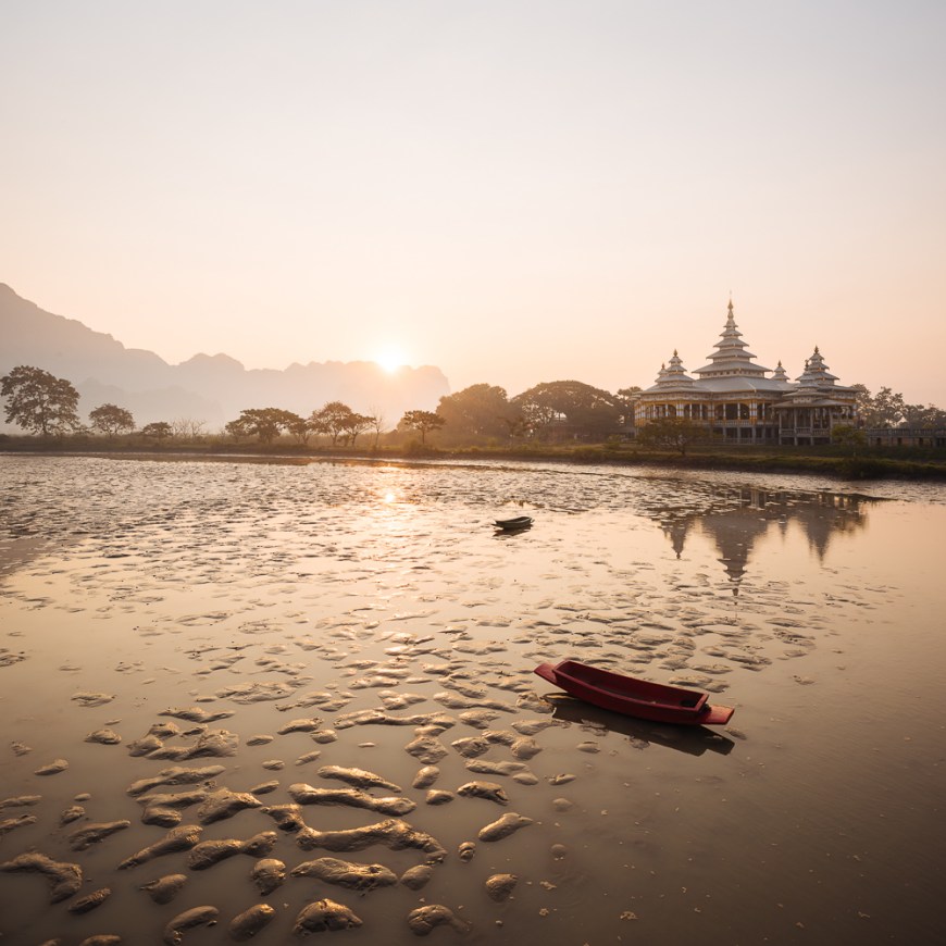 Kyauk Ka Latt Pagoda, Hpa-an, Kayin State, Myanmar